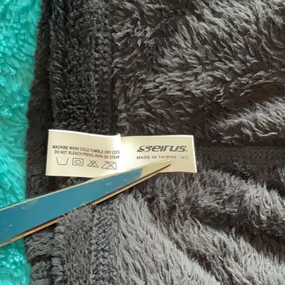 Seirus Balaclava Hat and Ski Maskw - Picture 7 of 9